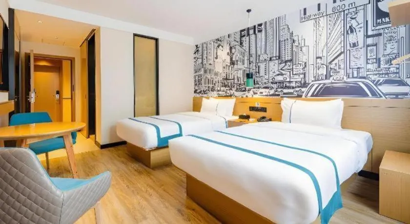 Bed in City Comfort Inn Zhuhai Doumen Daxin Xinduhui Pedestrian Street