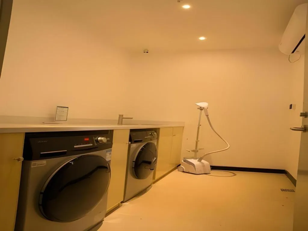 Bed in City Comfort Inn Zhuhai Doumen Daxin Xinduhui Pedestrian Street