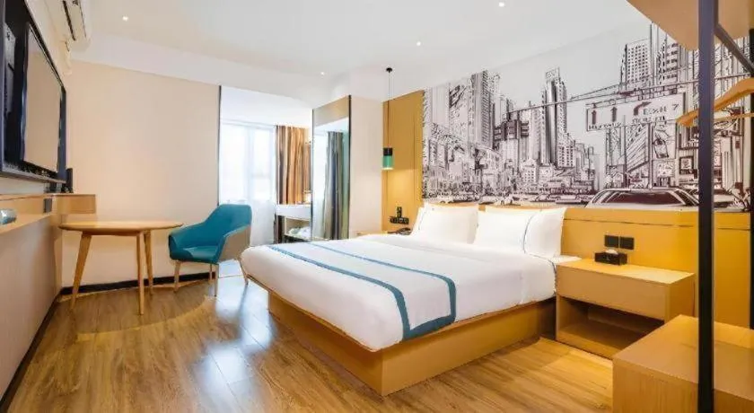 Bed in City Comfort Inn Zhuhai Doumen Daxin Xinduhui Pedestrian Street