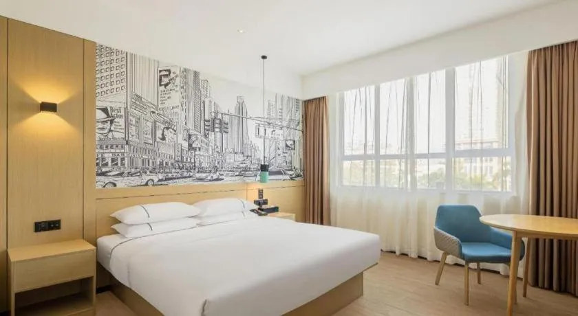 Bed in City Comfort Inn Zhuhai Doumen Daxin Xinduhui Pedestrian Street