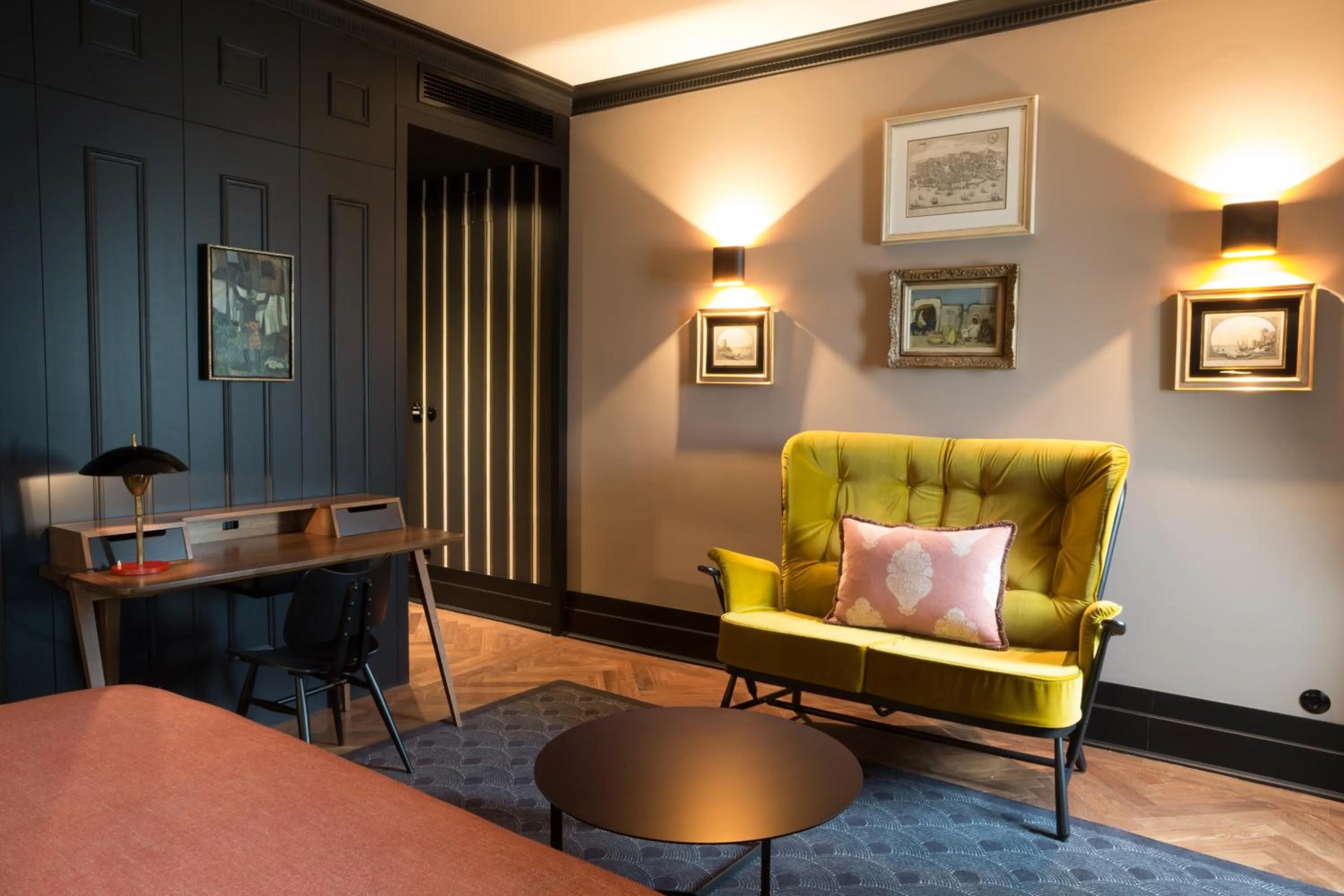 Seating area in Valverde Lisboa Hotel & Garden - Relais & Chateaux