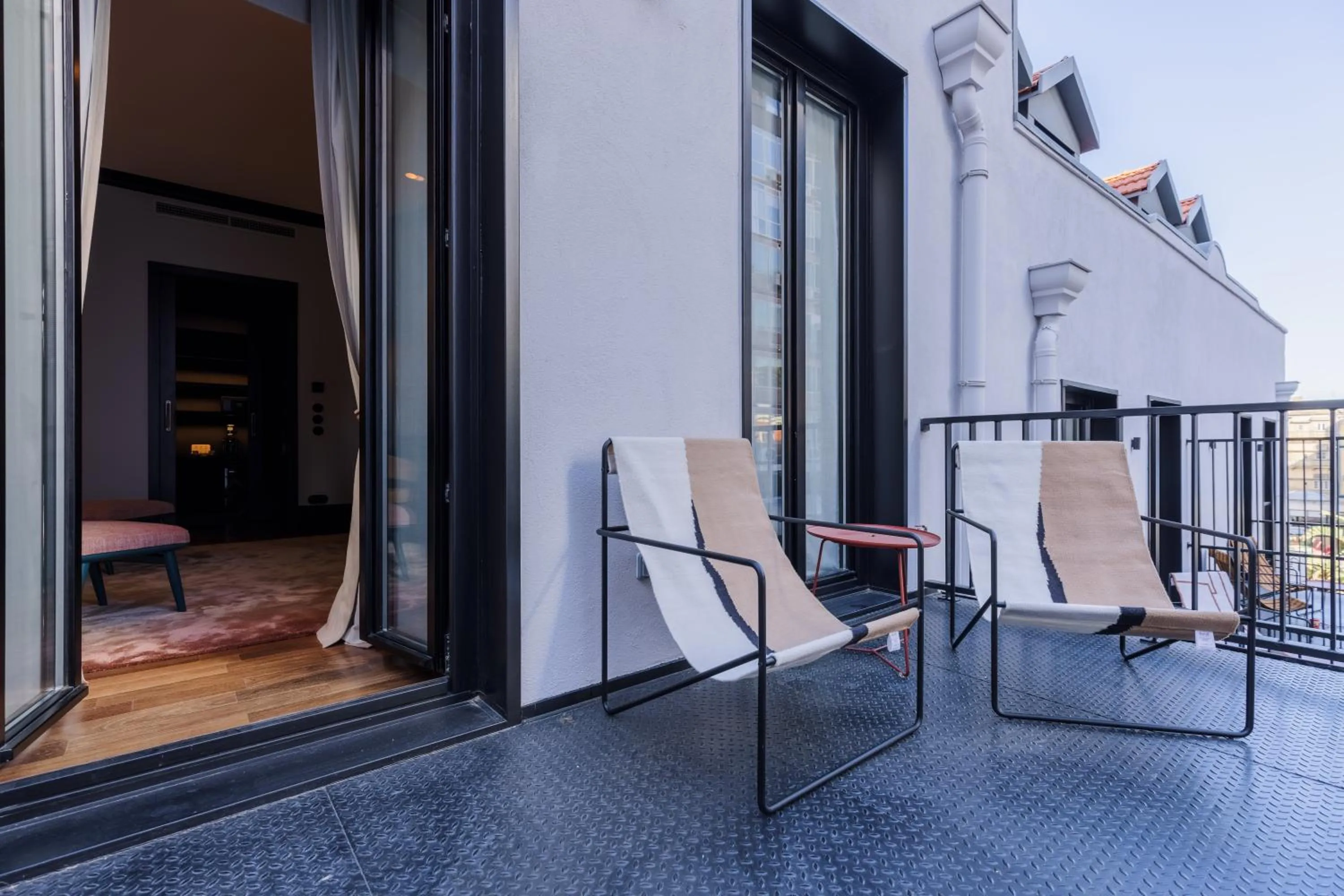Balcony/Terrace in Valverde Lisboa Hotel & Garden - Relais & Chateaux