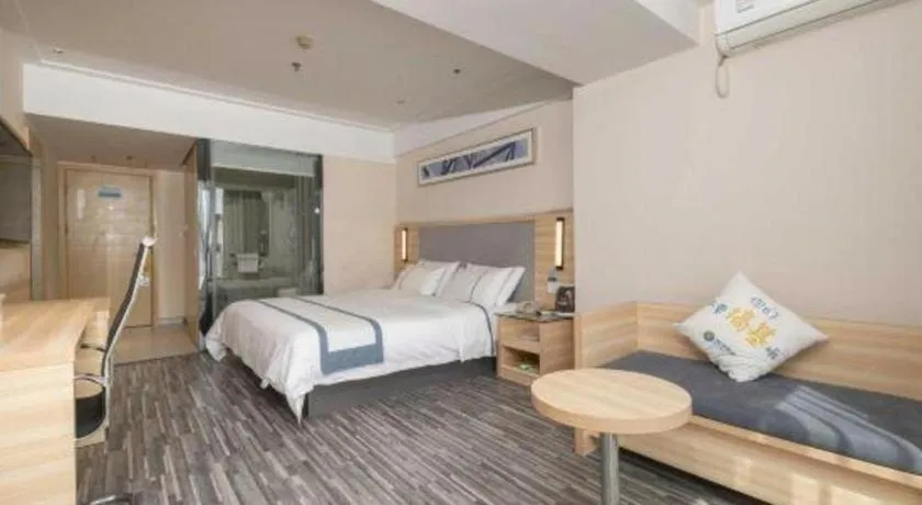 Bed in City Comfort Inn Chengdu Giant Panda Base