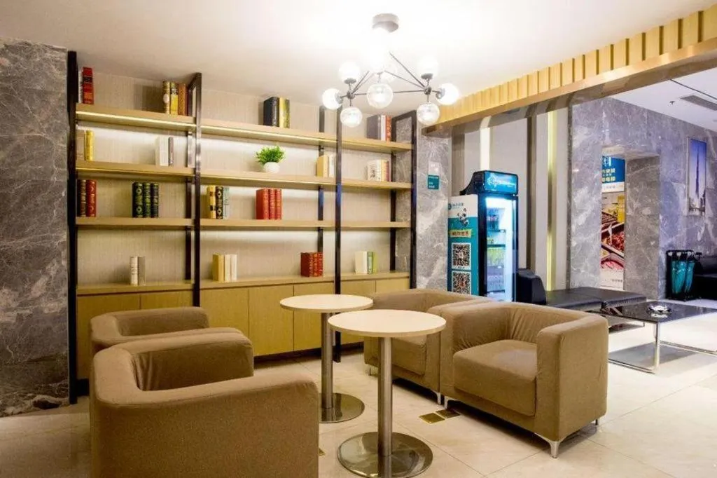 City Comfort Inn Chengdu Giant Panda Base