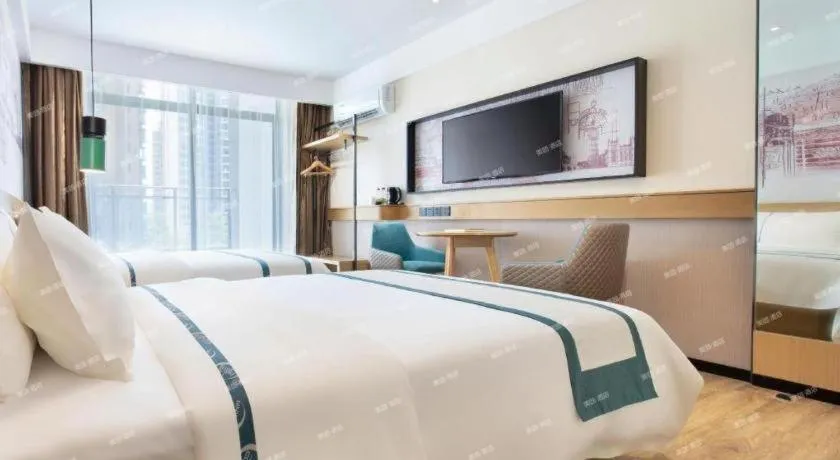 Bed in City Comfort Inn Haikou Xiuying District Wanda Plaza