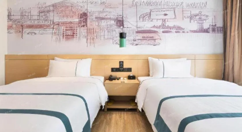 Bed in City Comfort Inn Haikou Xiuying District Wanda Plaza