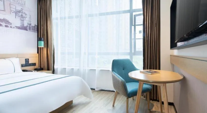 Bed in City Comfort Inn Haikou Xiuying District Wanda Plaza