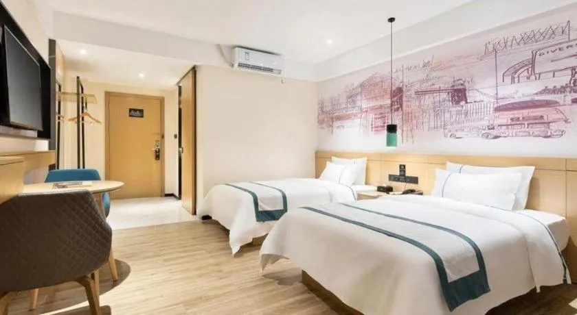 Bed in City Comfort Inn Haikou Xiuying District Wanda Plaza