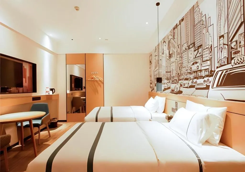 Bed in City Comfort Inn Honghu Shopping Park Bao'an Plaza