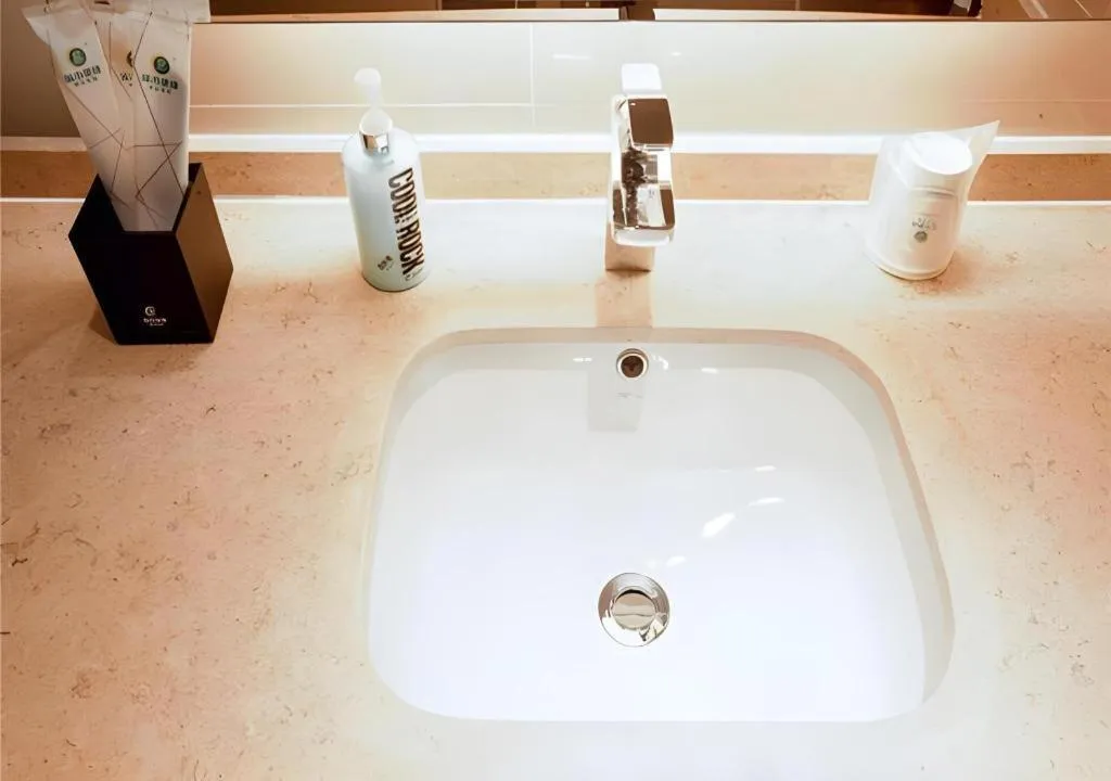 City Comfort Inn Honghu Shopping Park Bao'an Plaza