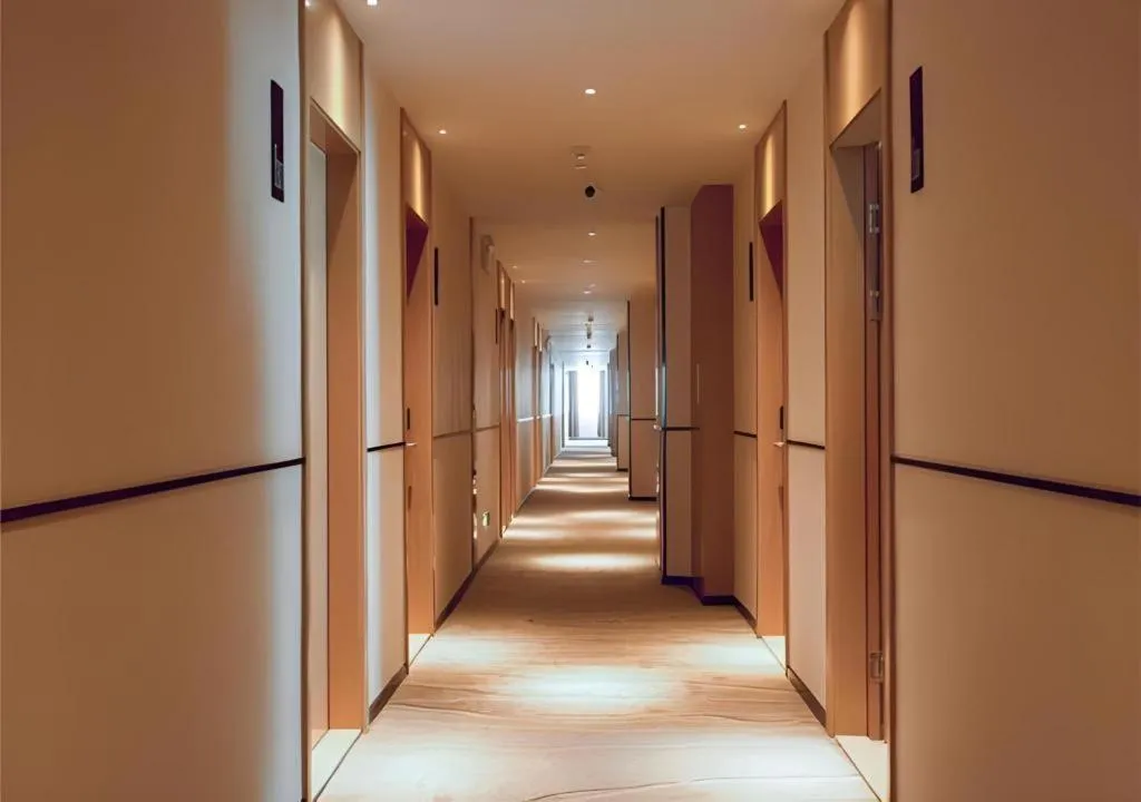 City Comfort Inn Honghu Shopping Park Bao'an Plaza