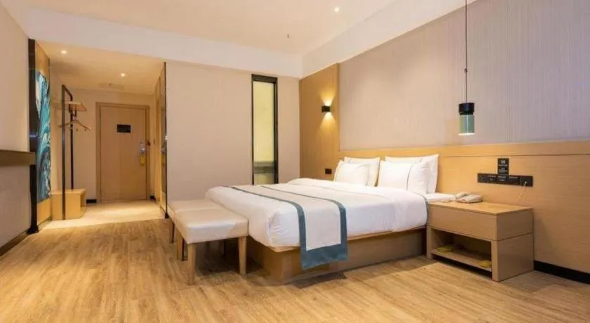 Bed in City Comfort Inn Kunming Xinluojiu Bay Guangju Road