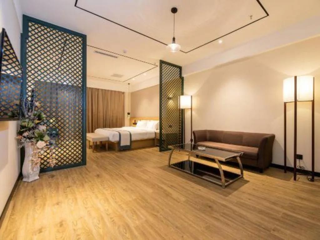 Bed in City Comfort Inn Kunming Xinluojiu Bay Guangju Road