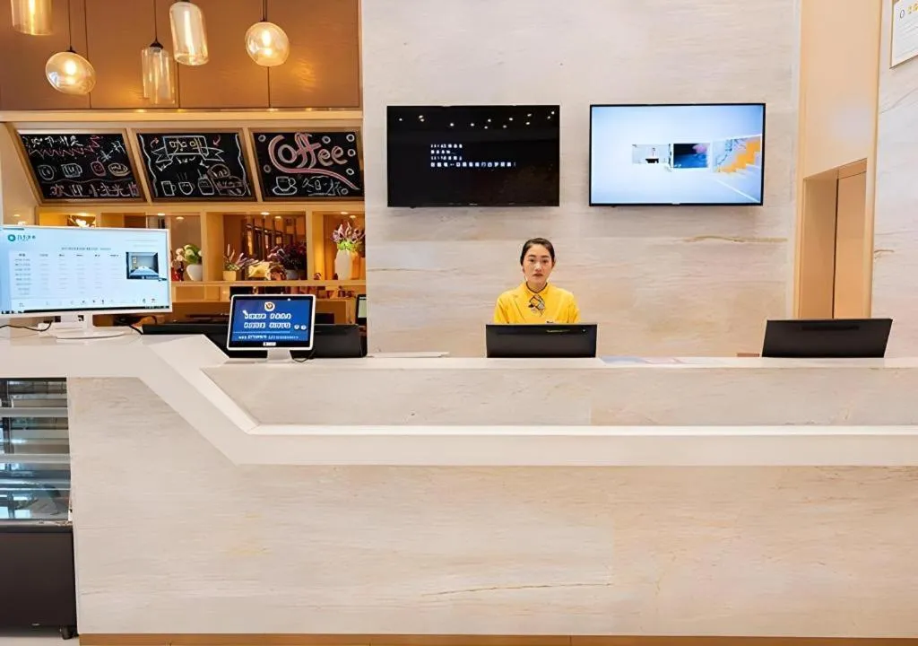 City Comfort Inn Kunming Xinluojiu Bay Guangju Road