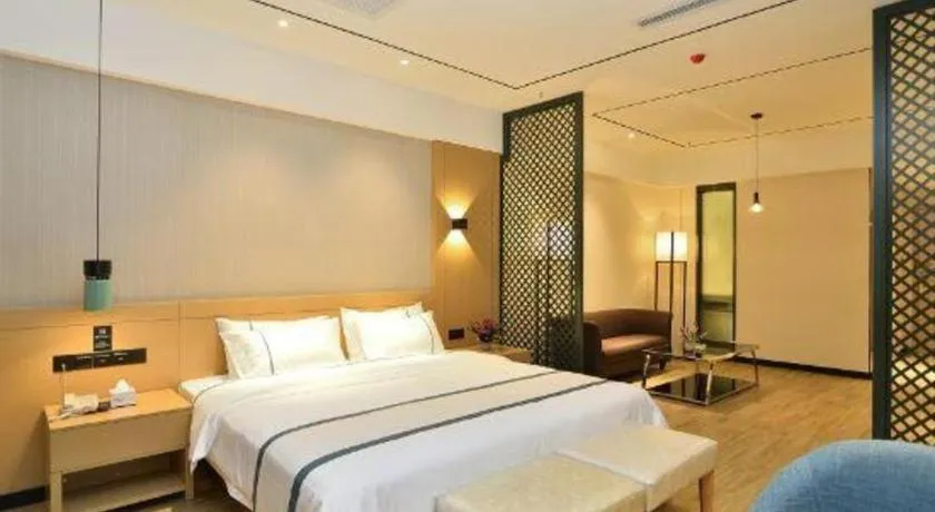 Bed in City Comfort Inn Kunming Xinluojiu Bay Guangju Road