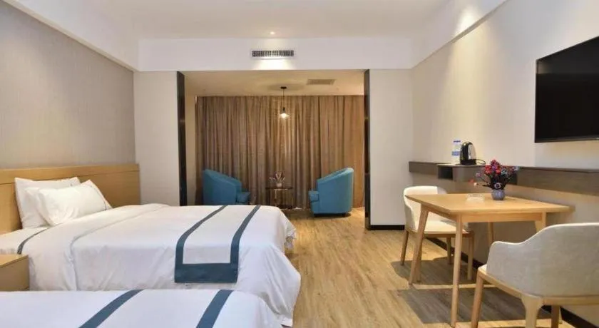 Bed in City Comfort Inn Kunming Xinluojiu Bay Guangju Road