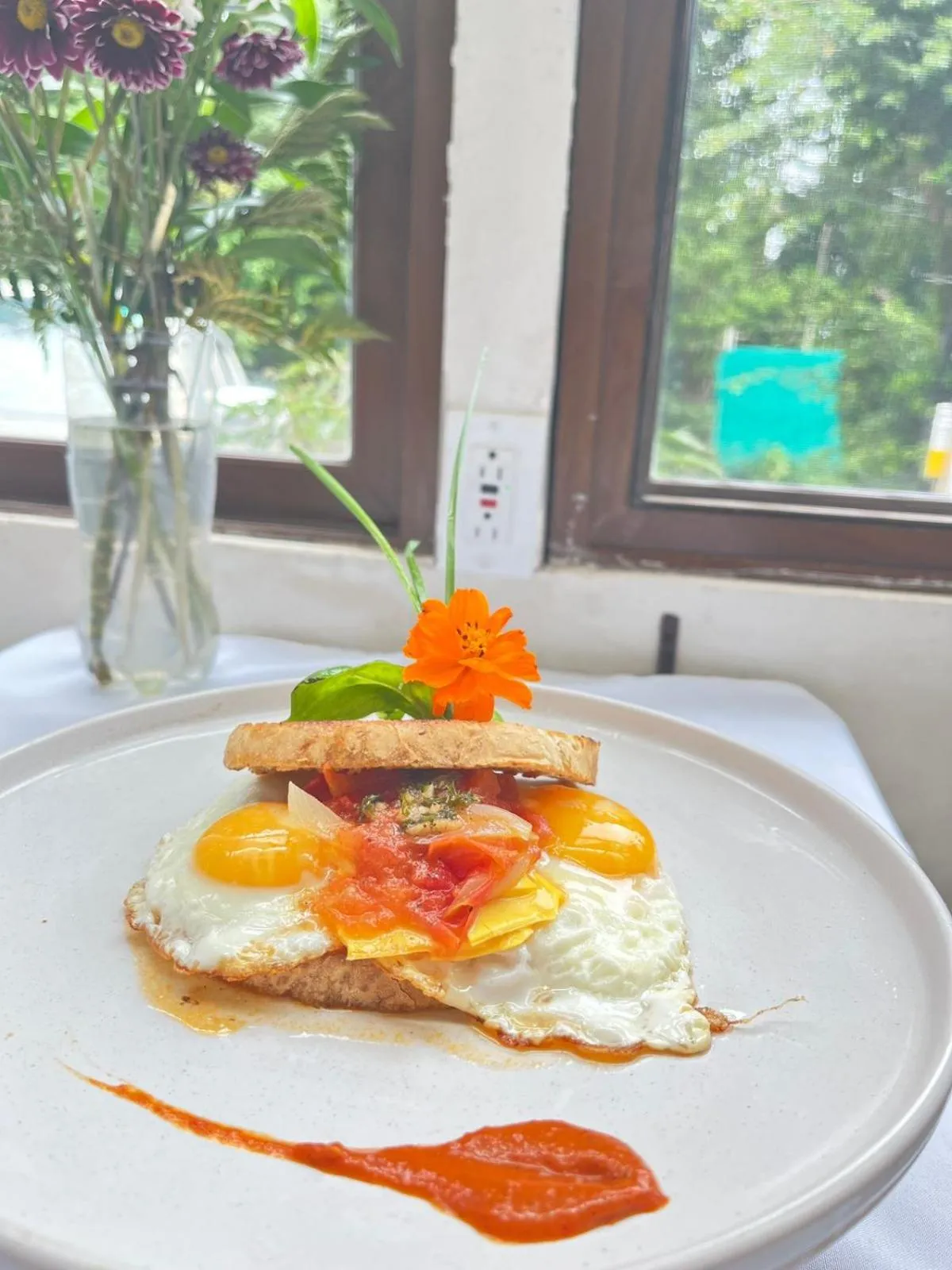 Breakfast in Freddy`s Place B&B