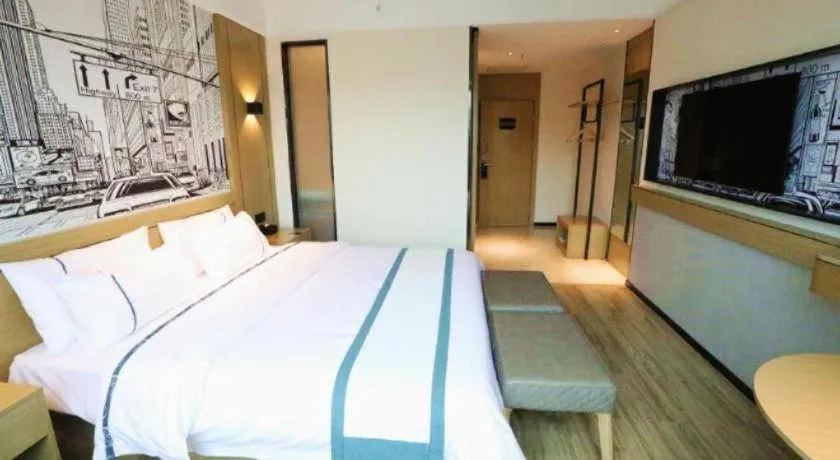 Bed in City Comfort Inn Shaoguan High-speed Railway Station Guanshaoyuan