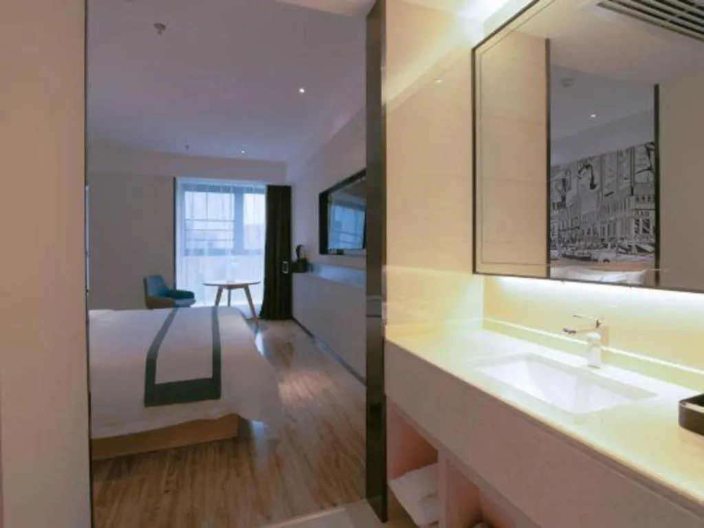 Bed in City Comfort Inn Changsha Outlets Datuo Metro Station