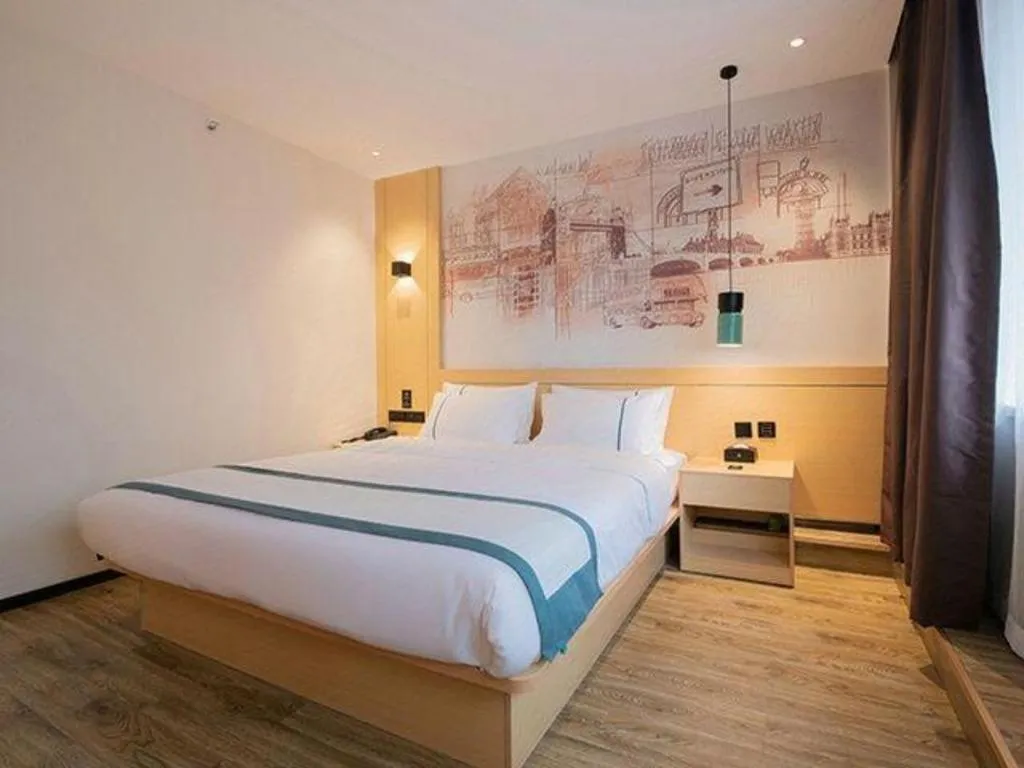 Bed in City Comfort Inn Changsha Outlets Datuo Metro Station