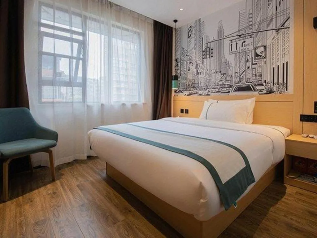 Bed in City Comfort Inn Changsha Outlets Datuo Metro Station