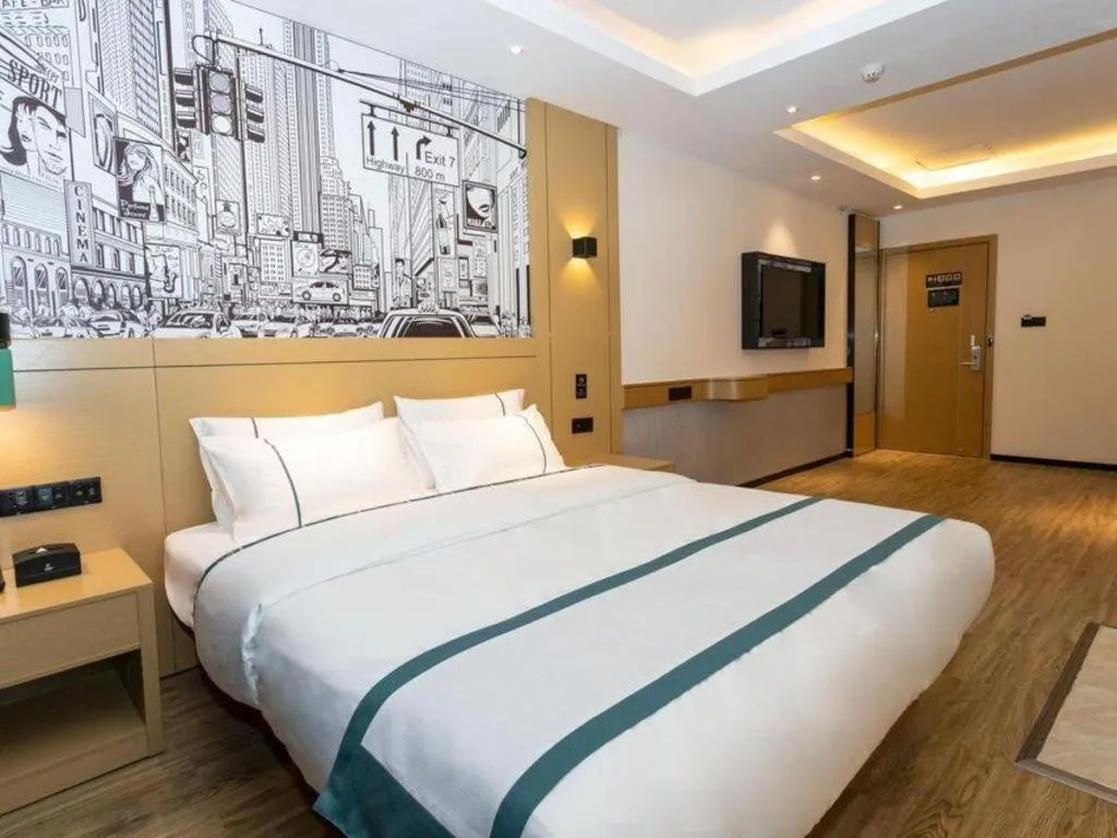 Bed in City Comfort Inn Yulin Yudong