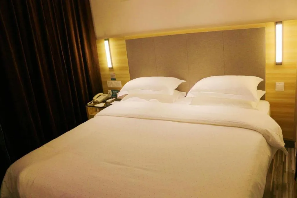Bed in City Comfort Inn Hengyang Jiefang Avenue Business Walking Street