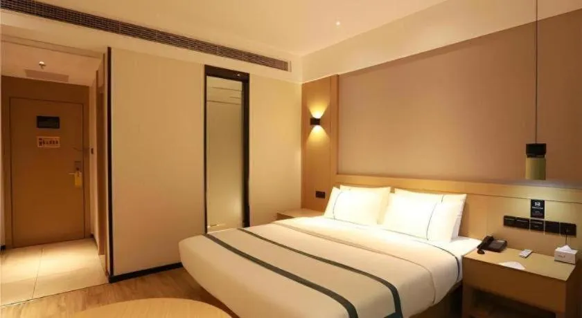 Bed in City Comfort Inn Qingyuan City Plaza Hefu Dongcheng