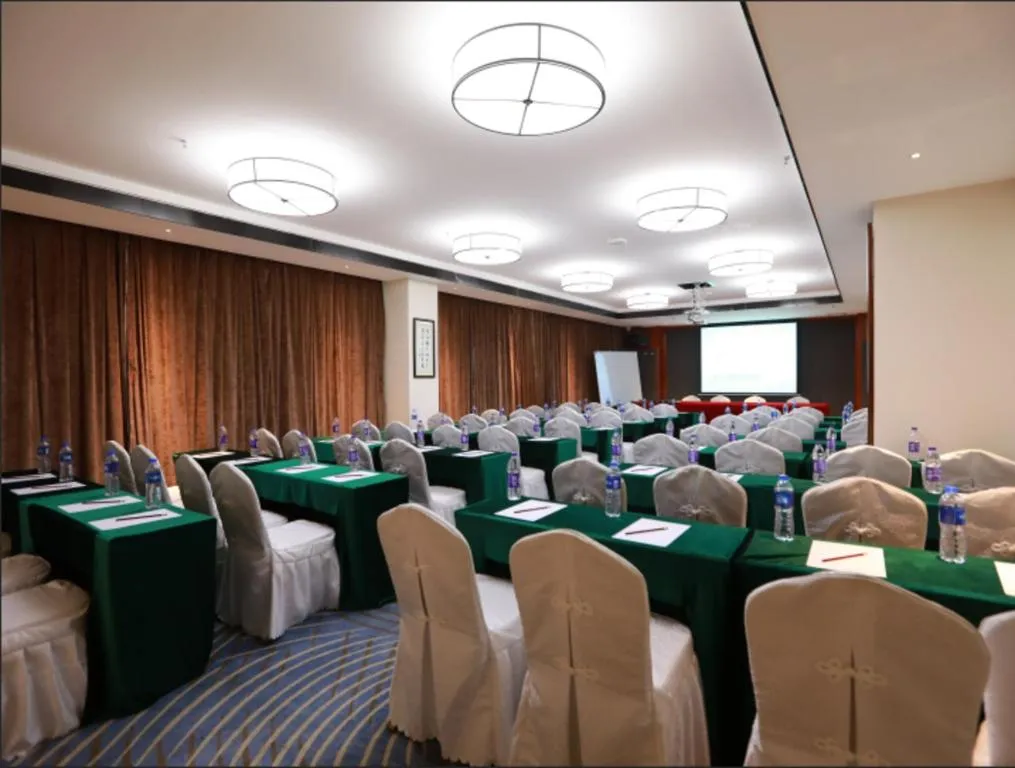 City Comfort Inn Qingyuan City Plaza Hefu Dongcheng