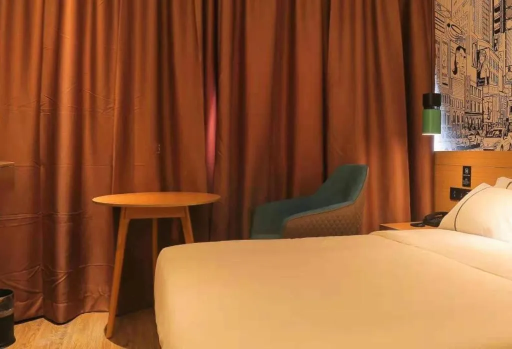 Bed in City Comfort Inn Xianning Yinquan Avenue