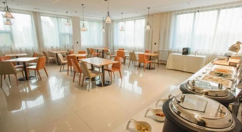 City Comfort Inn Zhangjiakou Municipal Government High-speed Railway Station North Institute