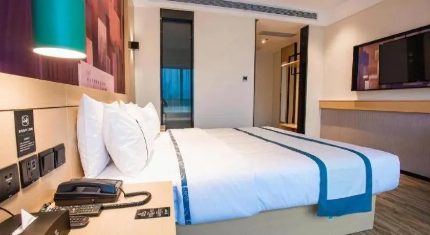 Bed in City Comfort Inn Zhangjiakou Municipal Government High-speed Railway Station North Institute