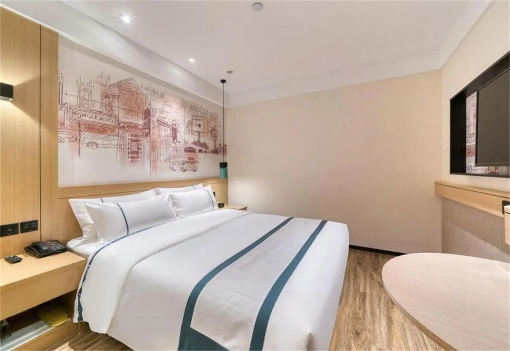 Bed in City Comfort Inn Zhangjiakou Municipal Government High-speed Railway Station North Institute