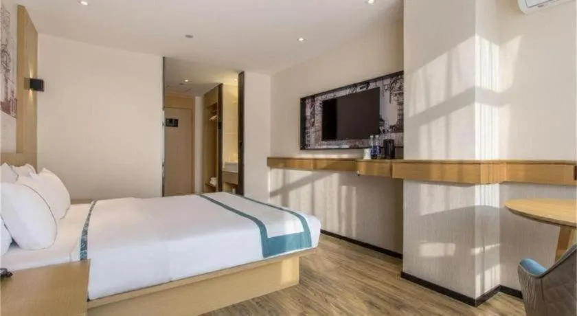 Bed in City Comfort Inn Zhangjiakou Municipal Government High-speed Railway Station North Institute