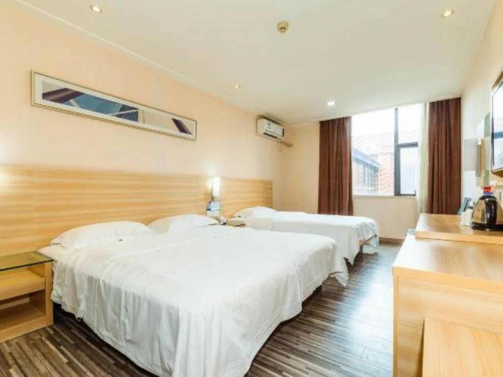 Bed in City Comfort Inn Changsha Wanjiali Mawangdui Metro Station