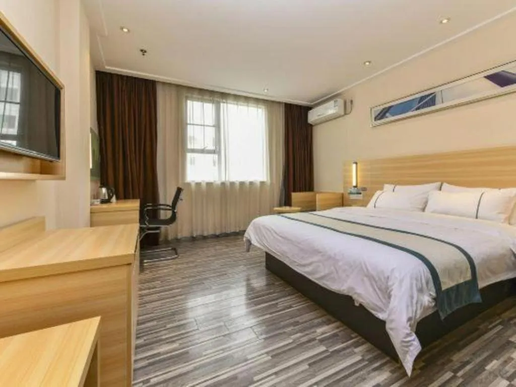 Bed in City Comfort Inn Dongguan Shijie Jiarong Shopping Plaza