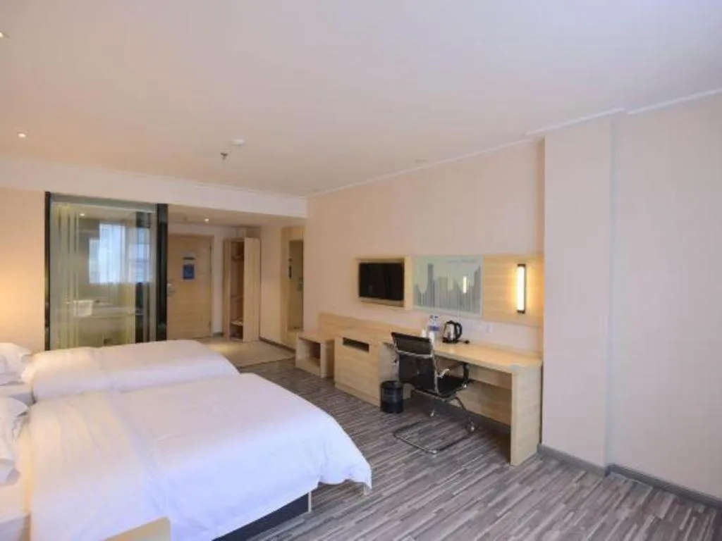 Bed in City Comfort Inn Dongguan Shijie Jiarong Shopping Plaza