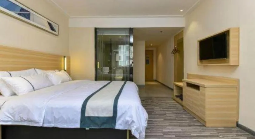 Bed in City Comfort Inn Dongguan Shijie Jiarong Shopping Plaza