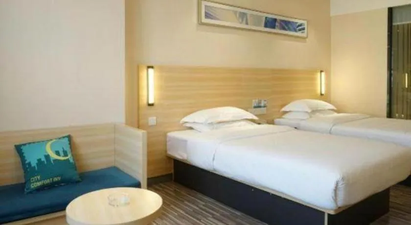Bed in City Comfort Inn Dongguan Shijie Jiarong Shopping Plaza
