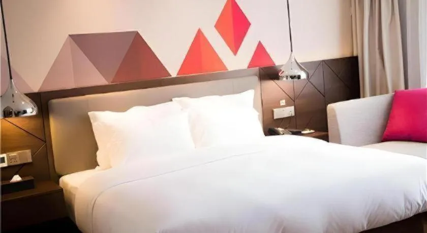 Bed in Borrman Hotel Huanggang Wuxue Yuhu Road