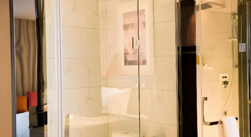 Borrman Hotel Huanggang Wuxue Yuhu Road