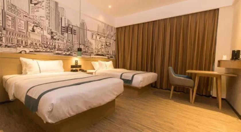 Bed in City Comfort Inn Foshan Shishan Square