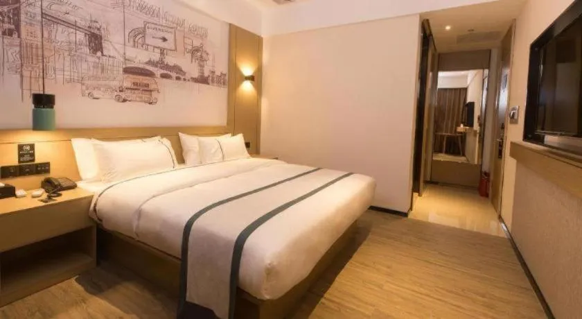 Bed in City Comfort Inn Foshan Shishan Square