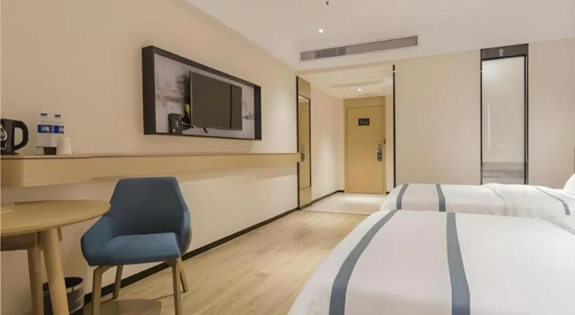 Bed in City Comfort Inn Foshan Shishan Square