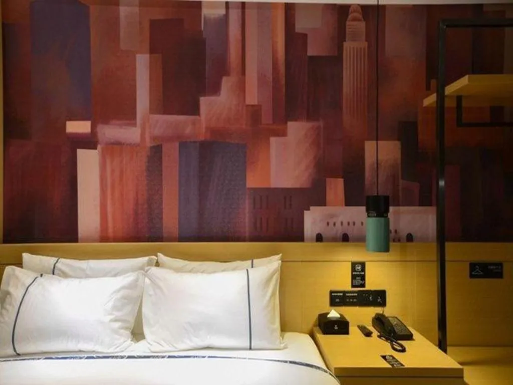 Bed in City Comfort Inn Shiyan Wudang Mountain