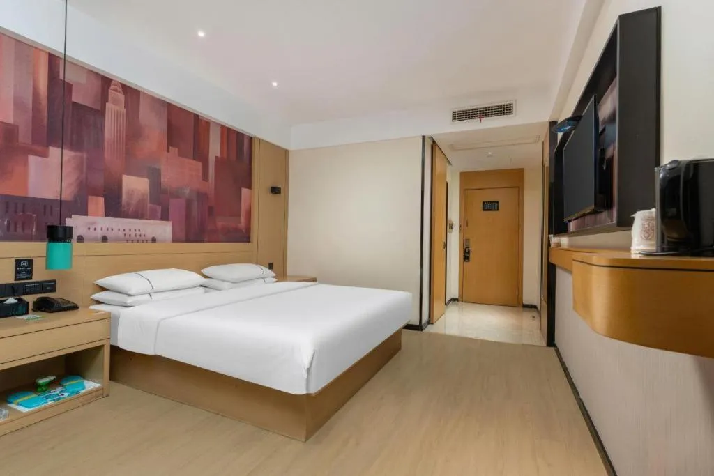 Bed in City Comfort Inn Shiyan Wudang Mountain