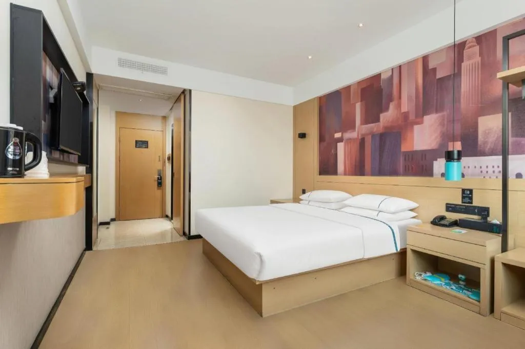 Bed in City Comfort Inn Shiyan Wudang Mountain