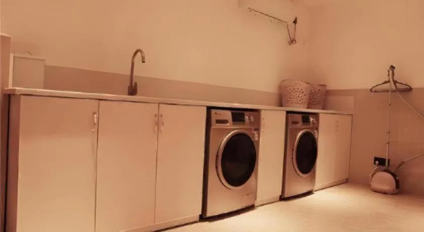 City Comfort Inn Wuzhou High-speed Railway Station Canghai Lake Park