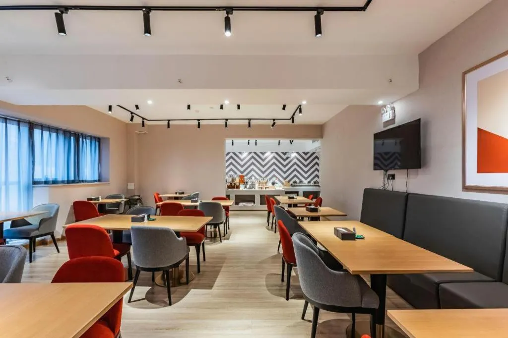 Borrman Hotel Ji'nan Aoti Center East Provincial Hospital