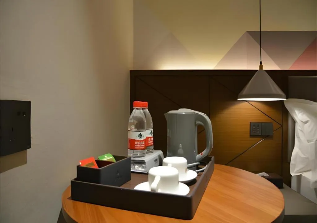 Borrman Hotel Ji'nan Aoti Center East Provincial Hospital